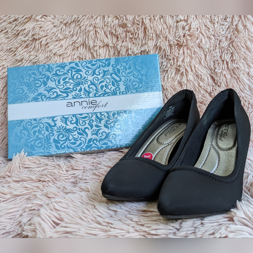 Annie Comfort Boa Black Lycra 8M 2inch Heels with Box